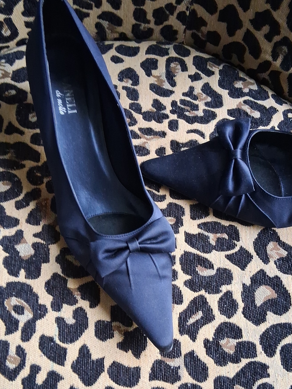 Women’s Pointed Bow Pumps - NAVY 13m